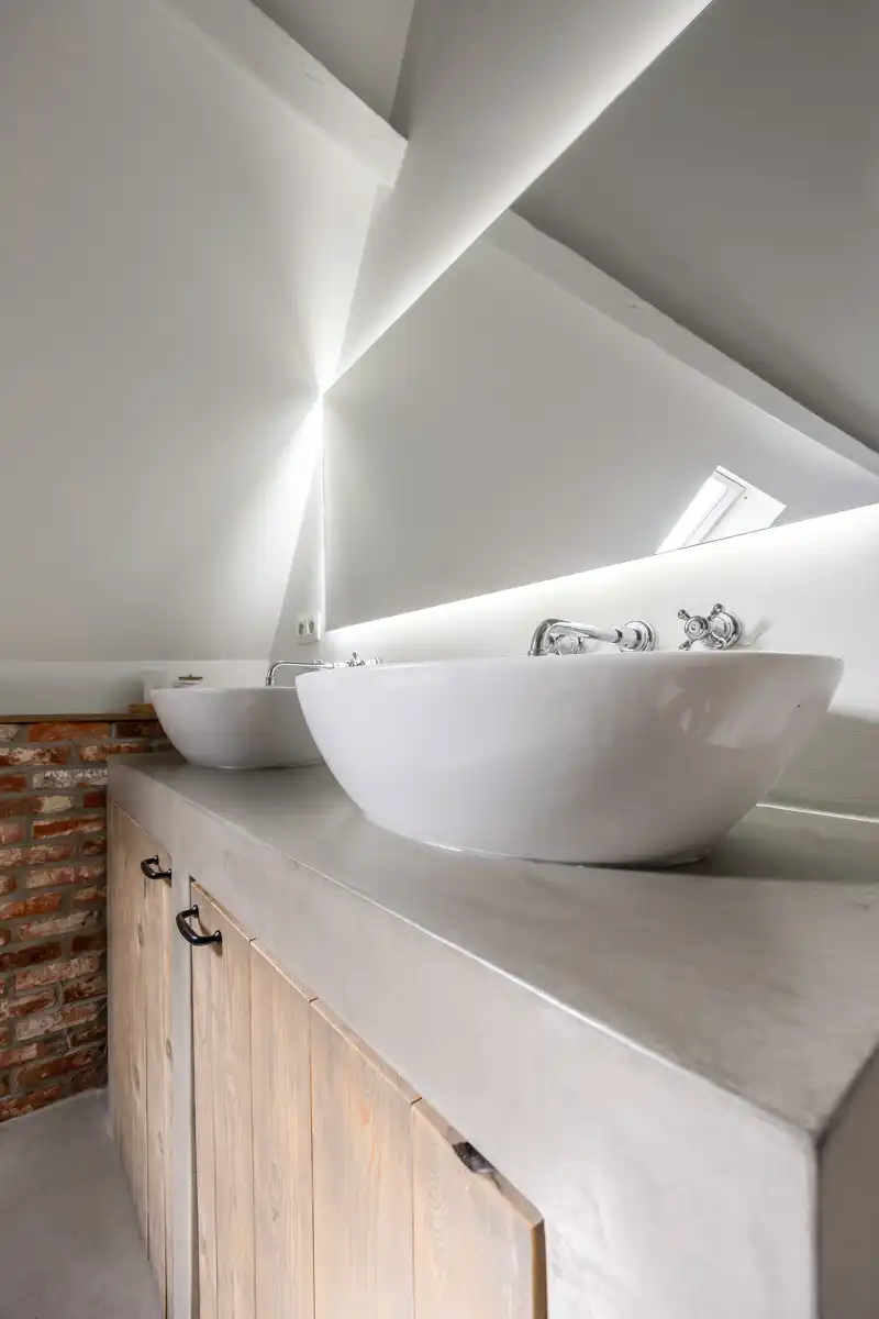 Unieke woning met terras, garage en ruim magazijn  foto 22