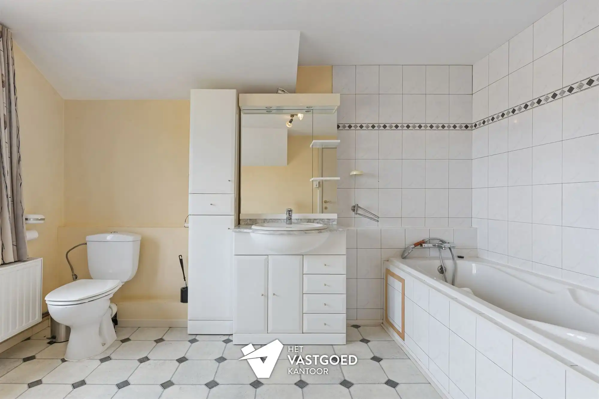 CHARMANTE WONING MET VEEL POTENTIEEL OP MOOI EN RUSTIG GELEGEN PERCEEL TE HAM foto 16