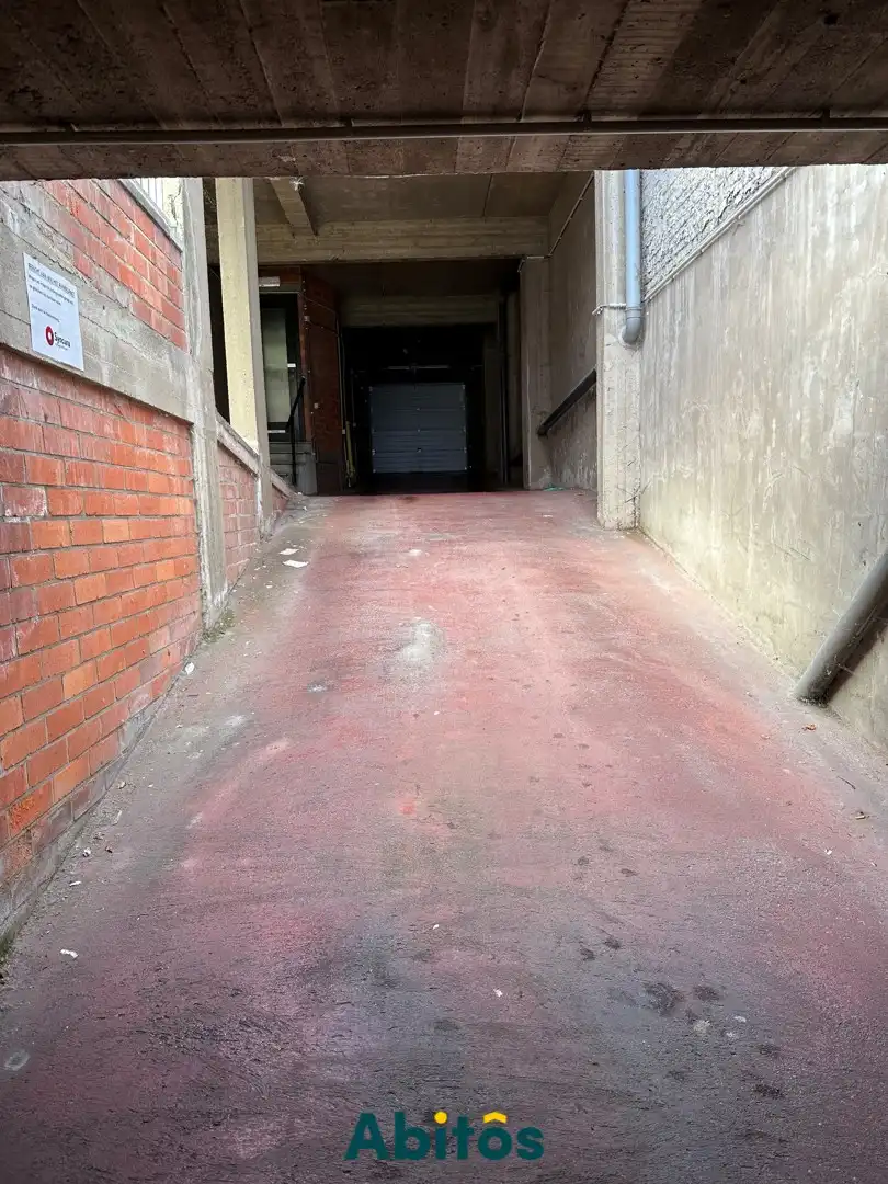 Afgesloten garagebox aan Heuvelpoort foto 5