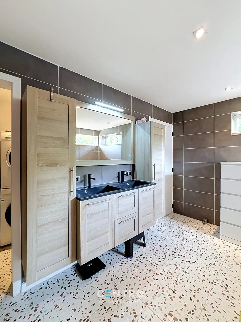 Instapklare woning met alle COMFORT te Jabbeke! foto 9