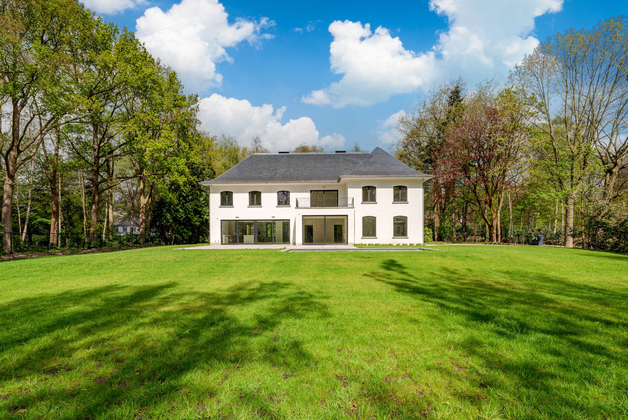 BRASSCHAAT - Volledig vernieuwde villa in doodlopende straat foto 36