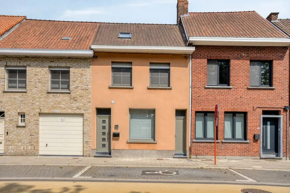 Instapklare woning met 3 slaapkamers te koop in Heule!  foto 4