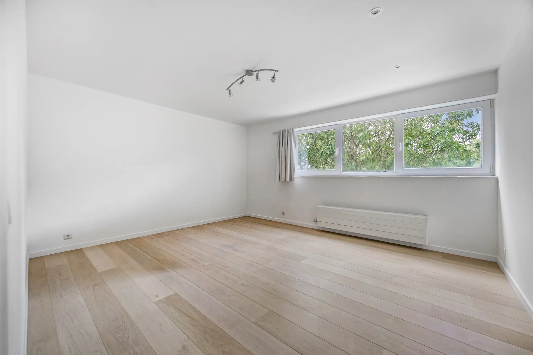 Ruime villa met prachtig groen verzicht foto 20