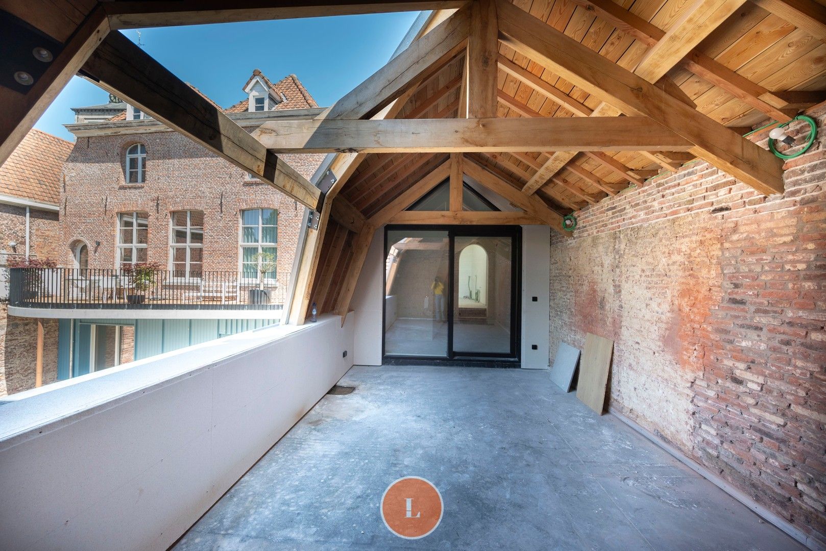 klassevol appartement in historisch gebouw foto 16