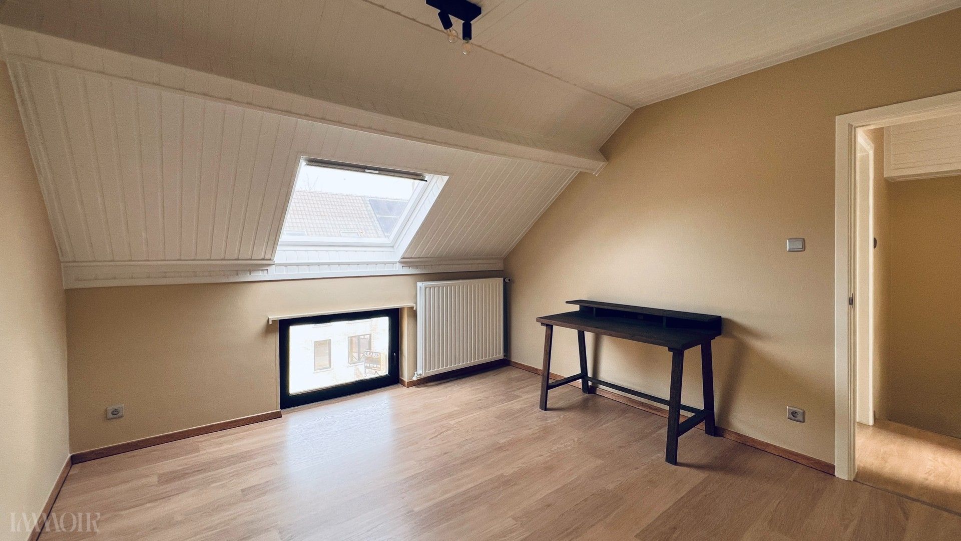 Ruim duplex appartement met terras in Brasschaat. foto 7