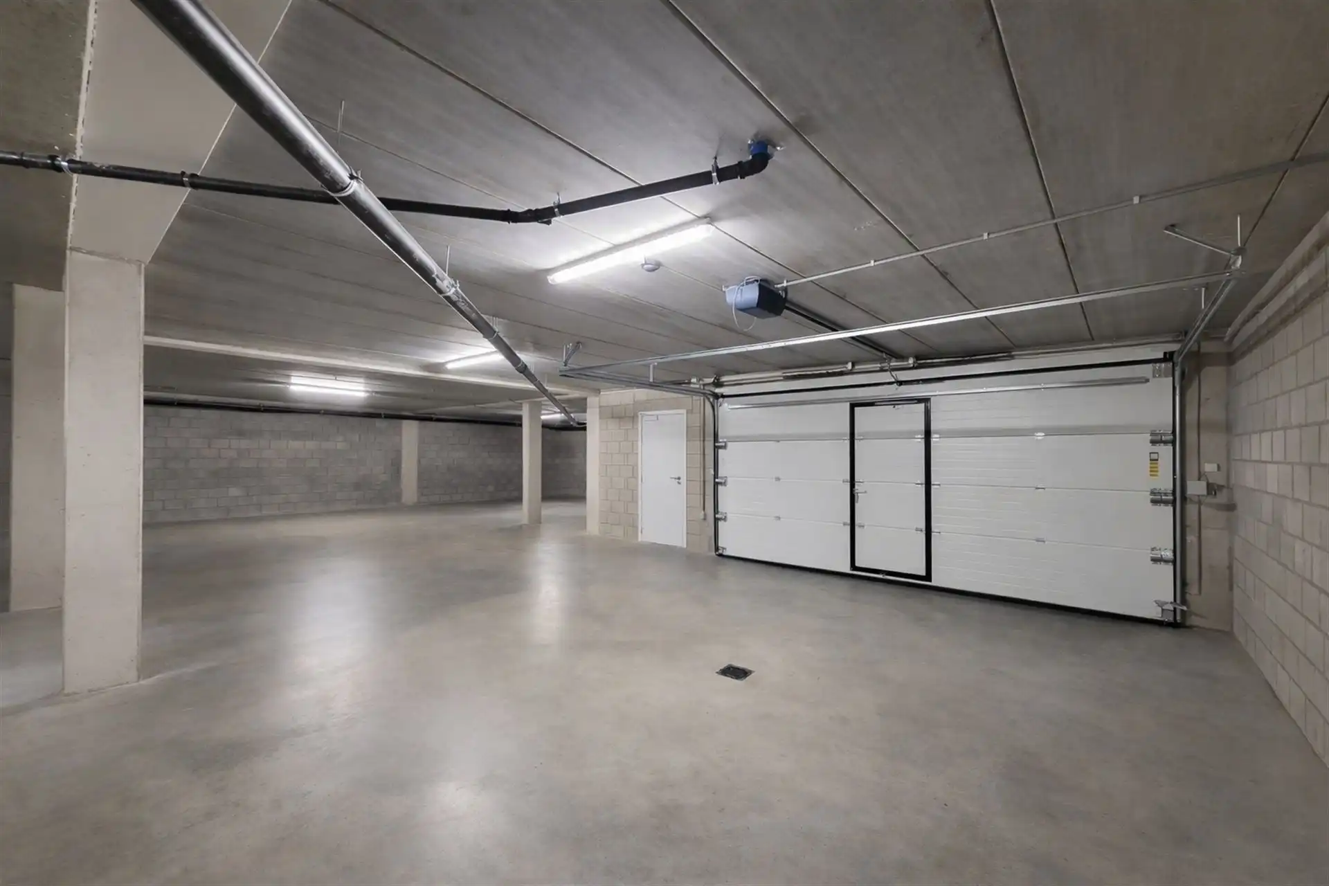 Prachtig luxueus appartement met terras, ondergrondse garage en hoogwaardige technieken op topligging nabij het centrum van Genk foto 16