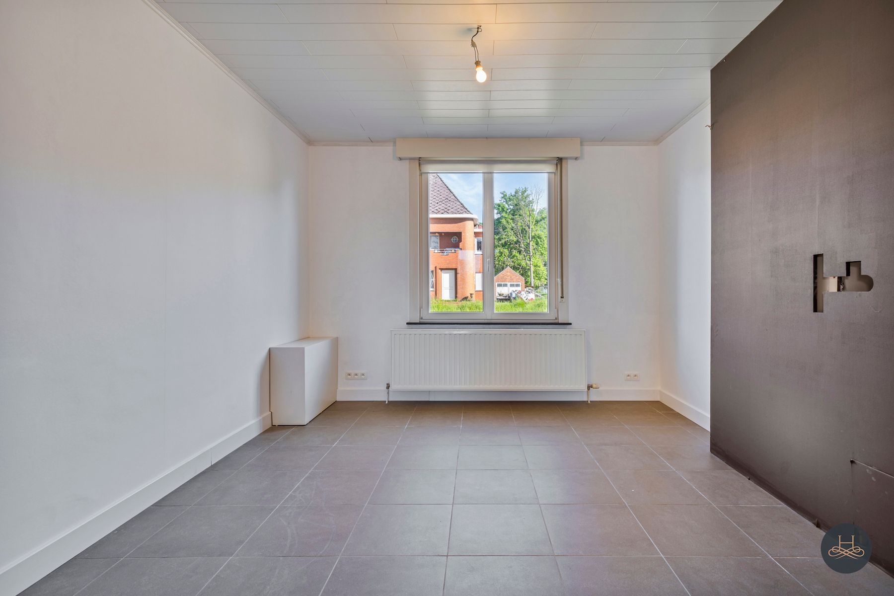 Zuidgericht perceel van 28a65ca met instapklare woning foto 4