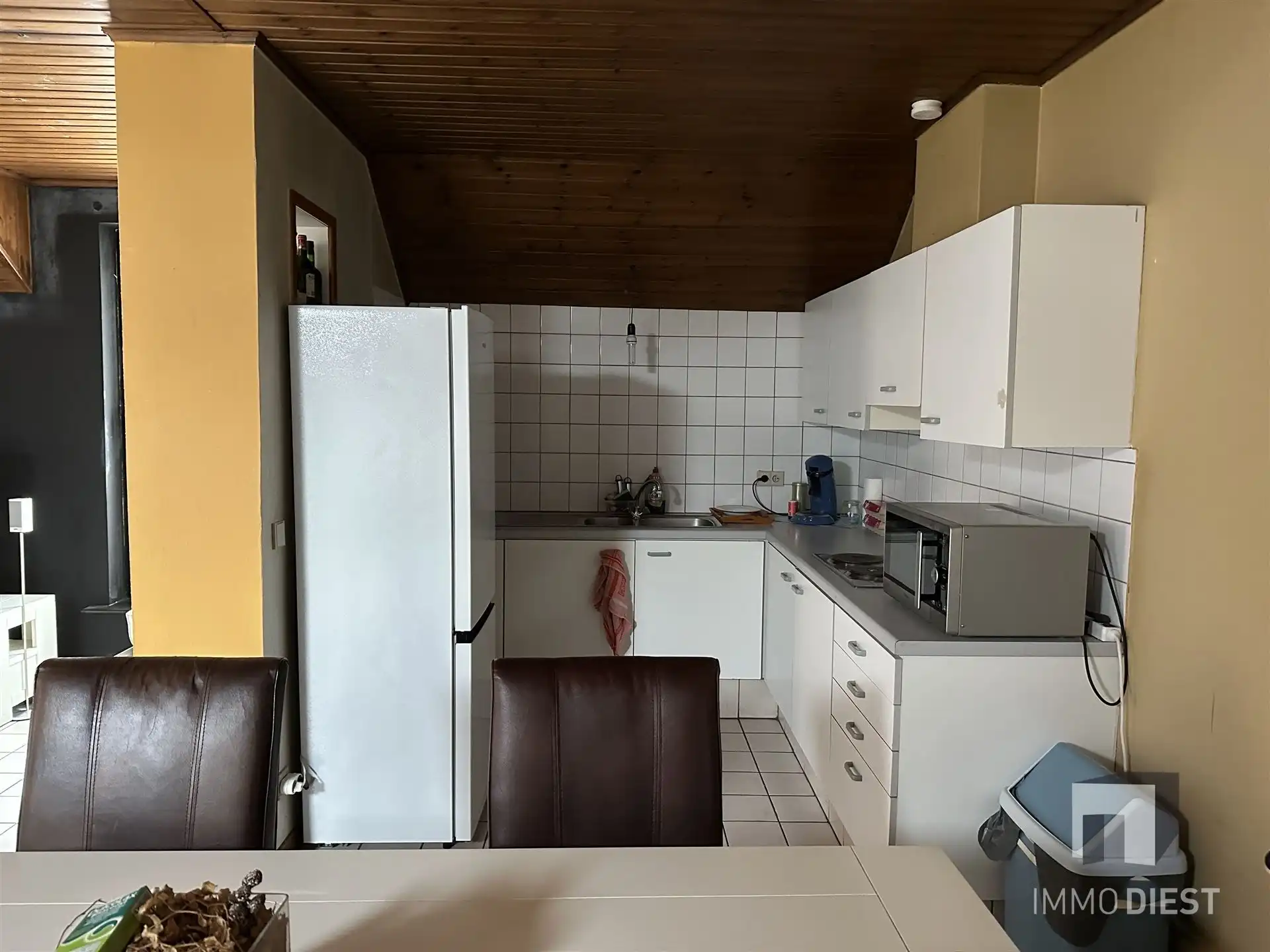 Handelshuis of woning met parking/tuin achteraan foto 23