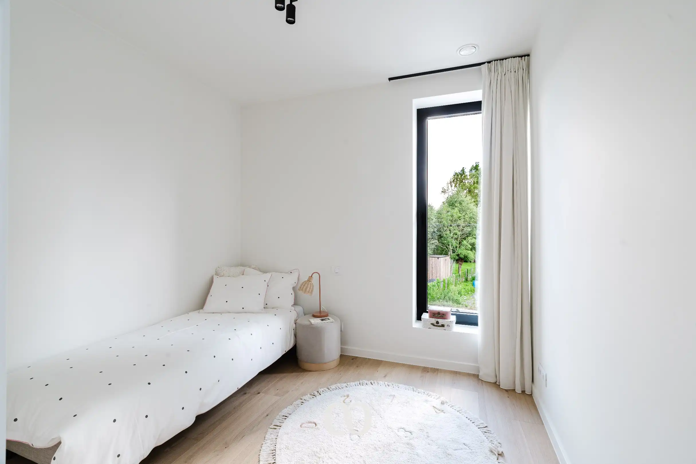 Volledig afgewerkte nieuwbouwwoning met 5 slaapkamers foto 13