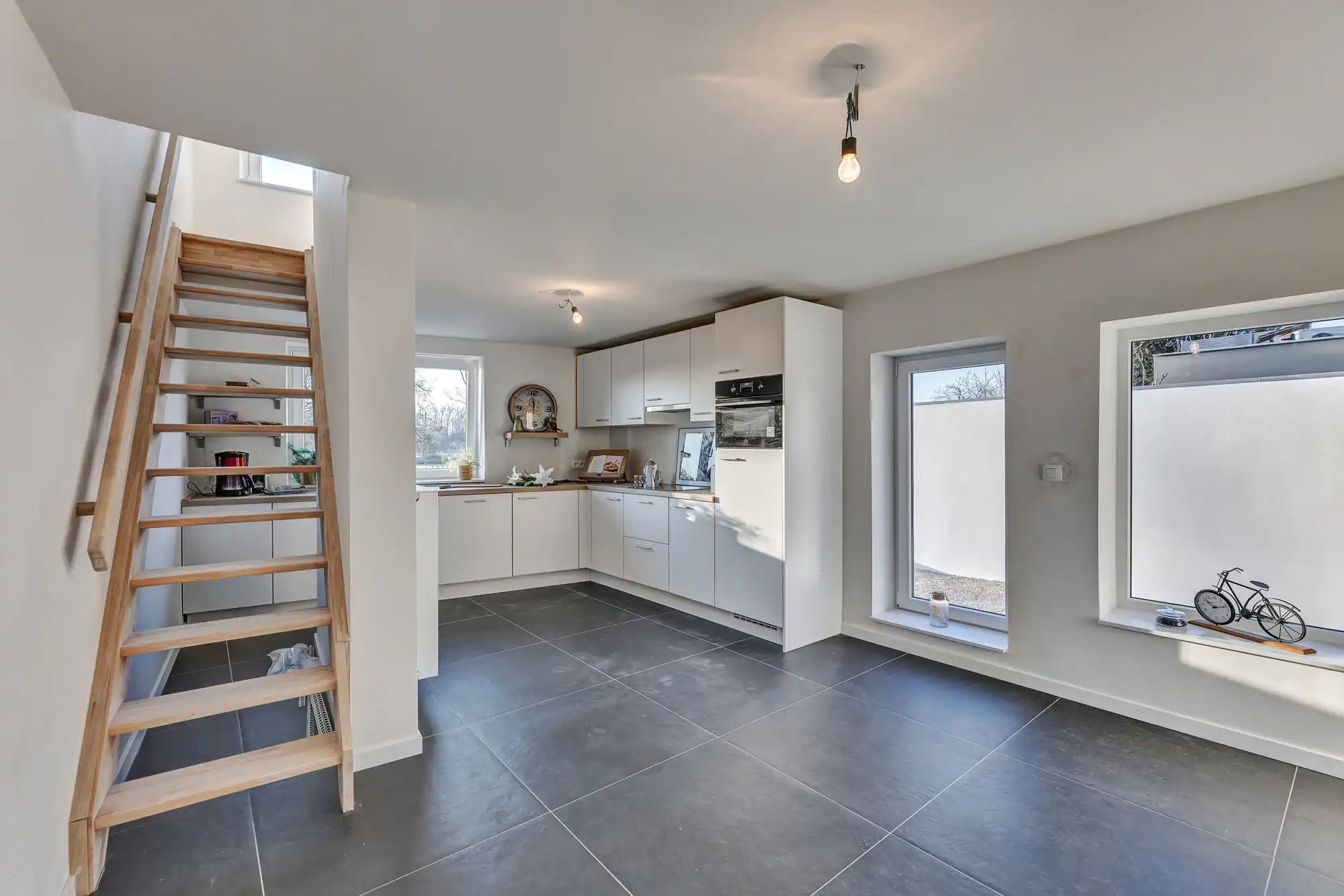 Ruime gezinswoning met prachtig uitzicht foto 10