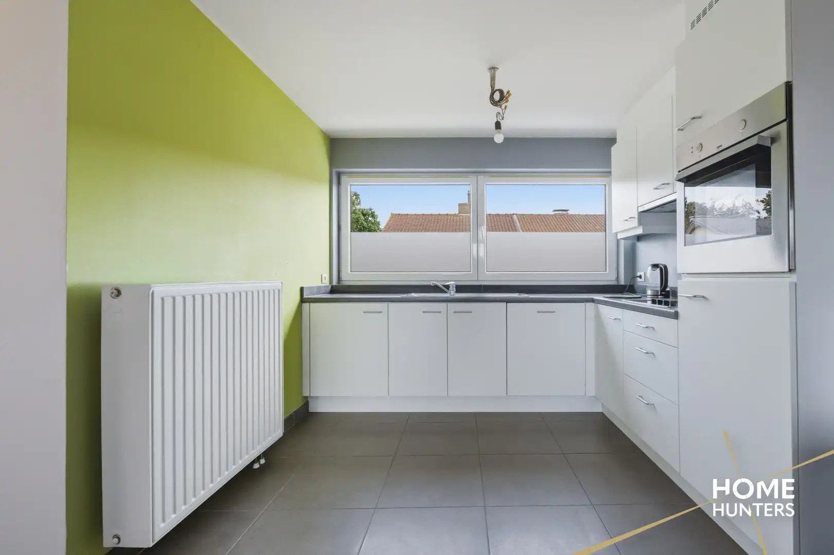 Opbrengsteigendom, bestaande uit 2 appartementen, in het centrum van Staden foto 4