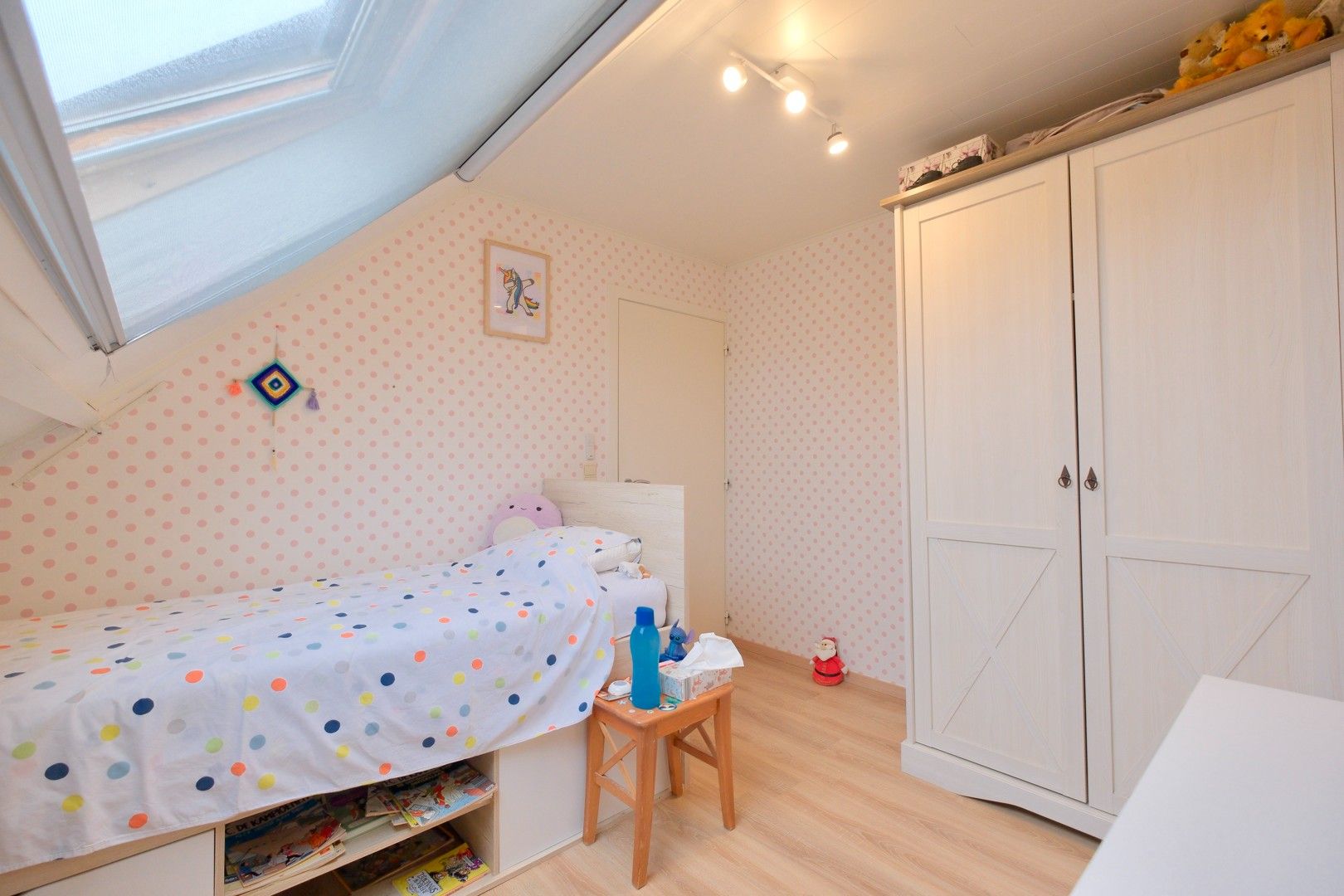 Instapklare handelswoning op toplocatie in Torhout! foto 23