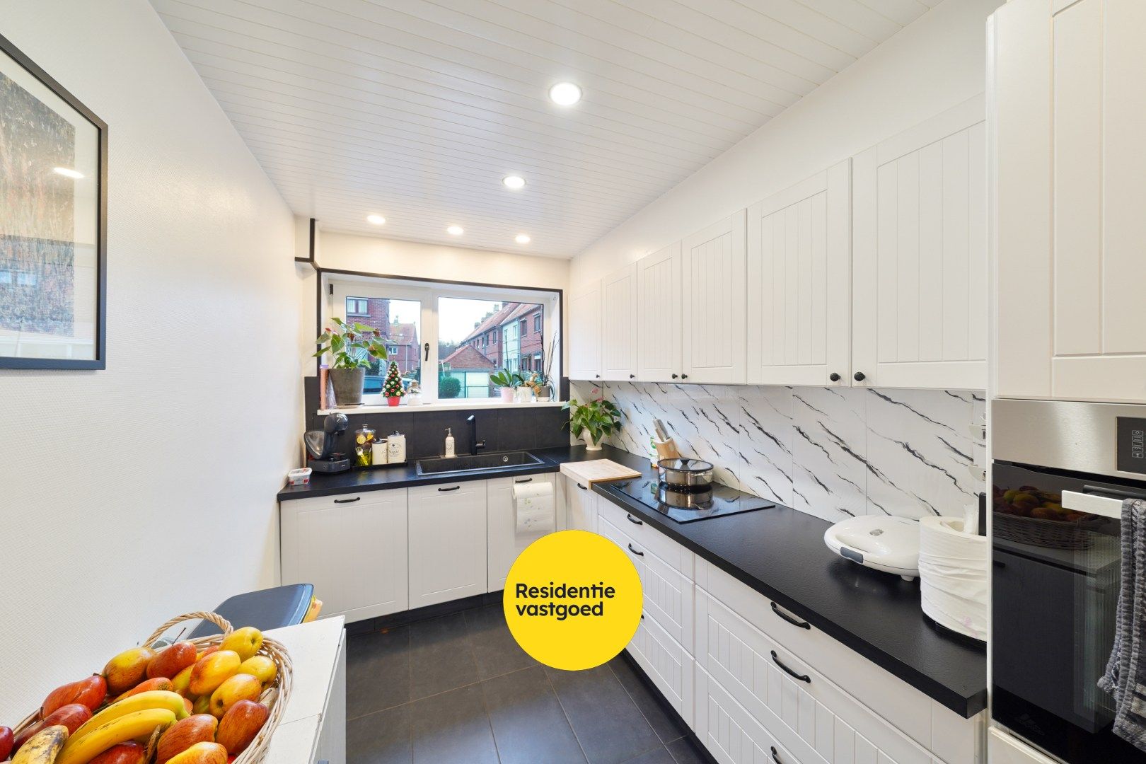 Ruime, energiezuinige gezinswoning met 6 slaapkamers en zonnige tuin in Oostende foto 8