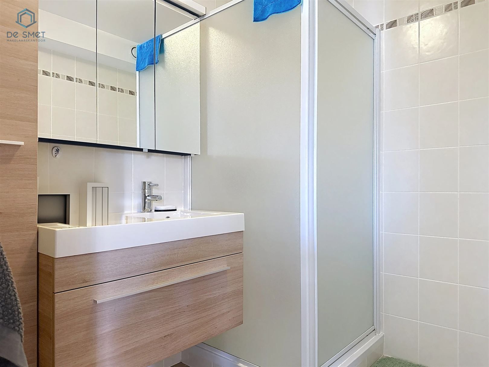 Nieuw te koop in Halle Instapklaar 1-slaapkamerappartement met ruime garagebox! foto 8