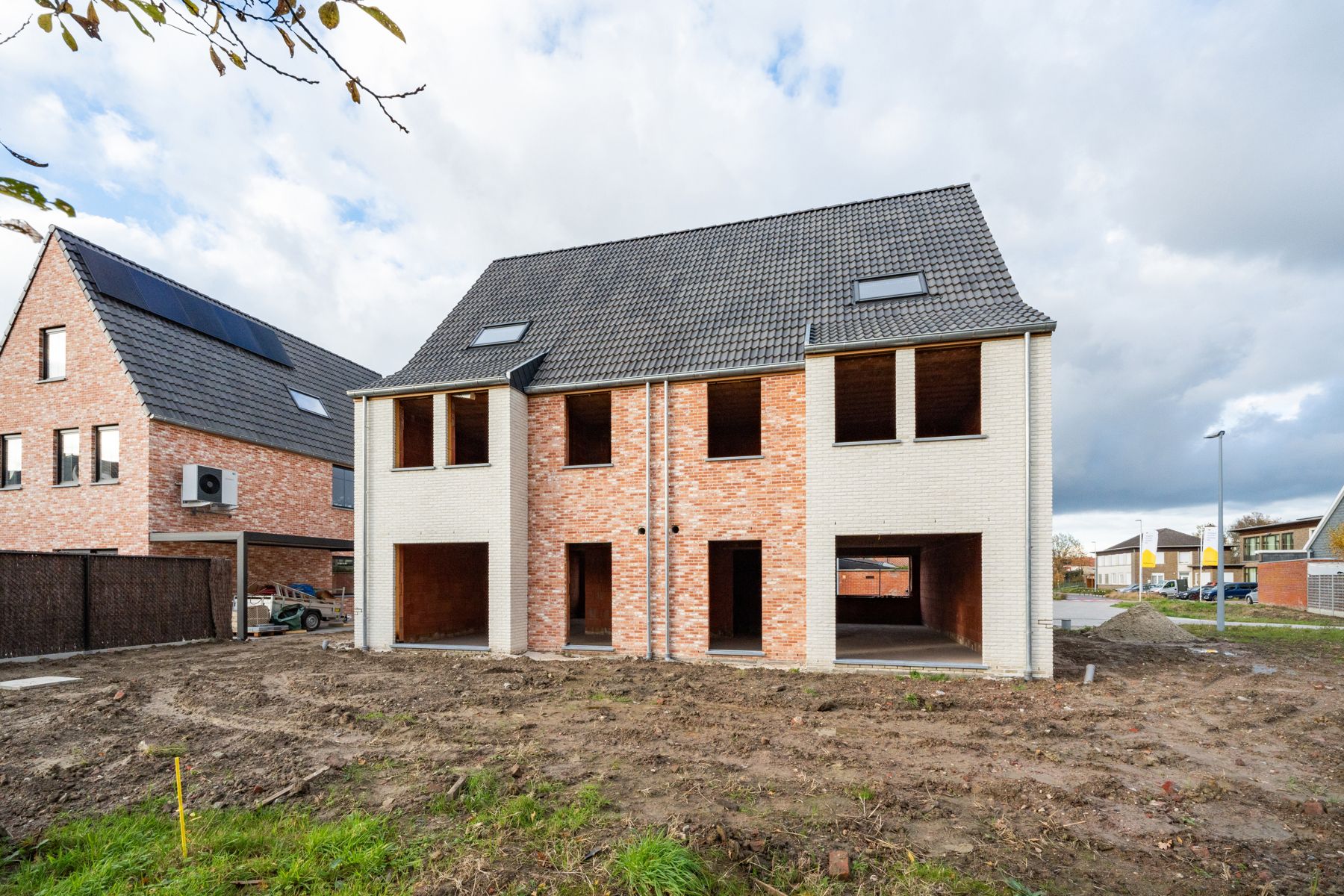 Landelijke, halfopen woning foto 8