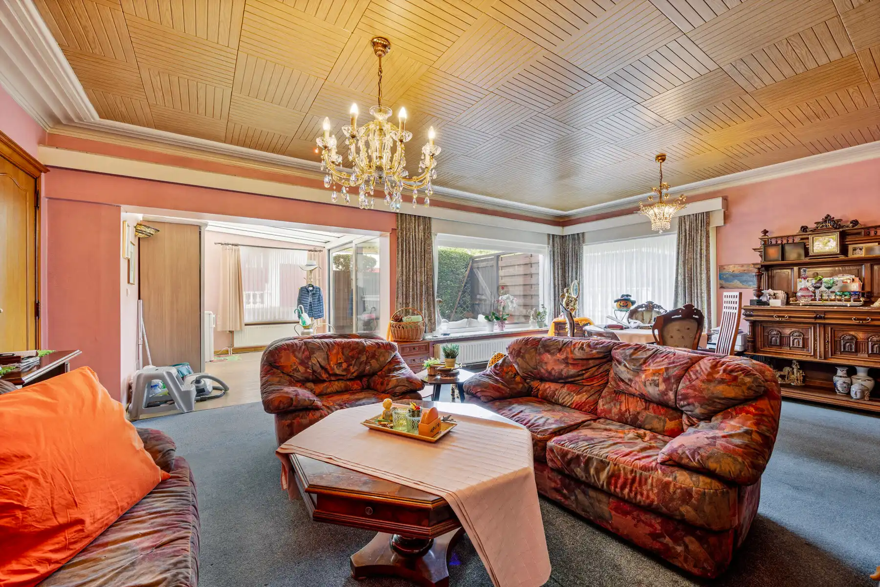 WONING MET 9 KAMERS en 9 BADKAMERS foto 5