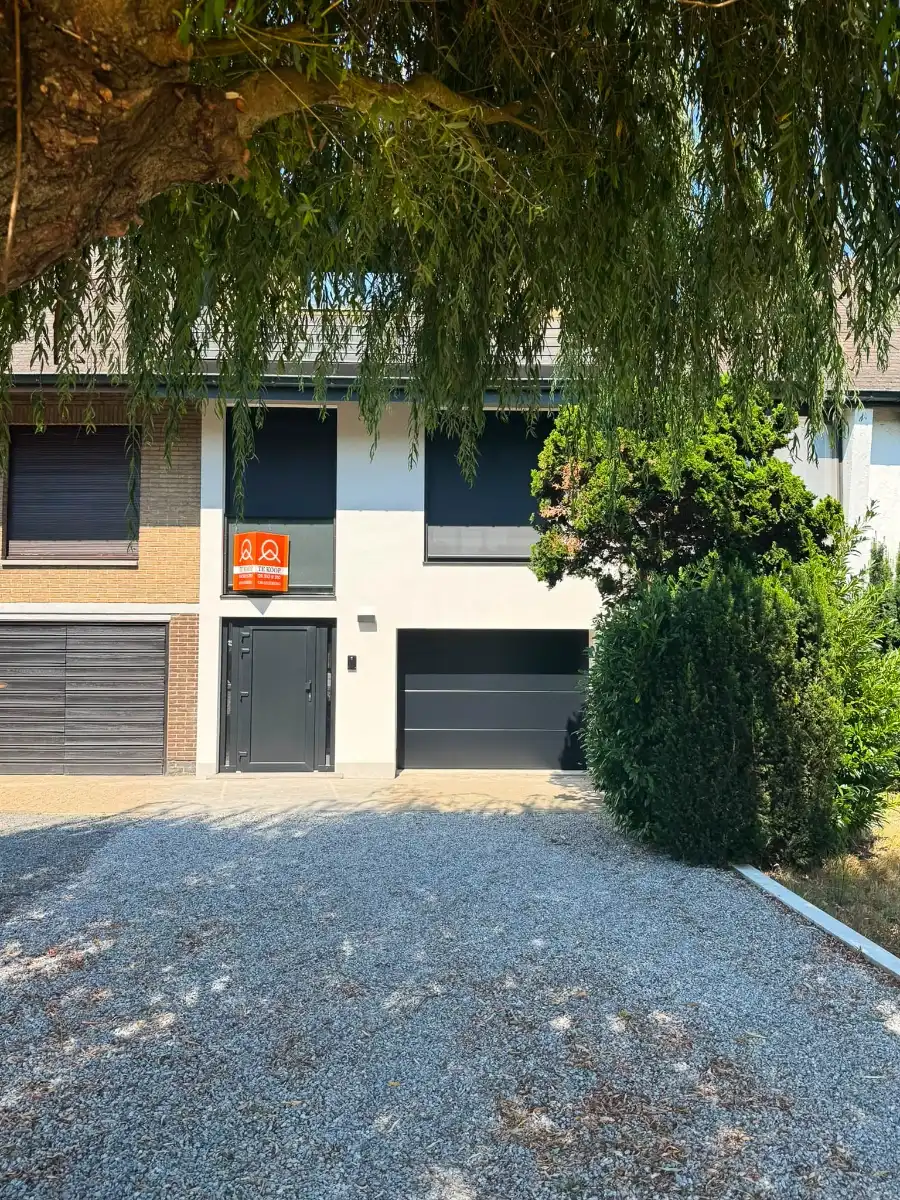 Uitmuntend gelegen gerenoveerde woning ! foto 38