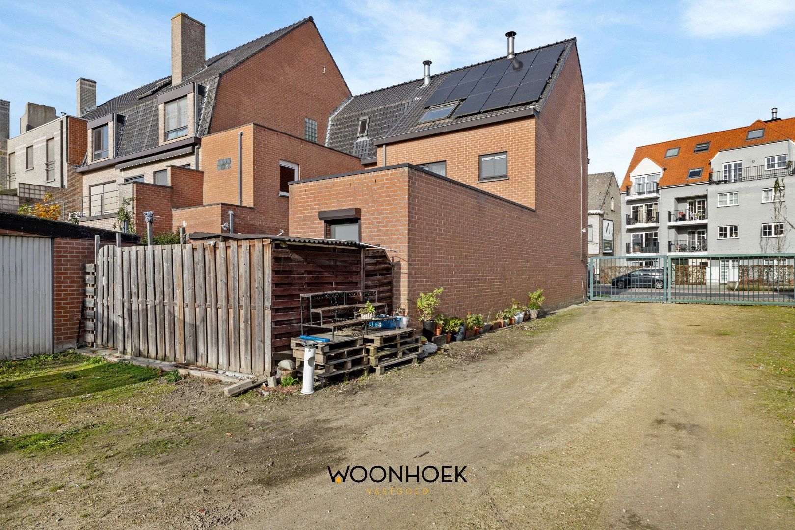 Instapklare 3-slpk halfopen bebouwing met dubbele garage  foto 24