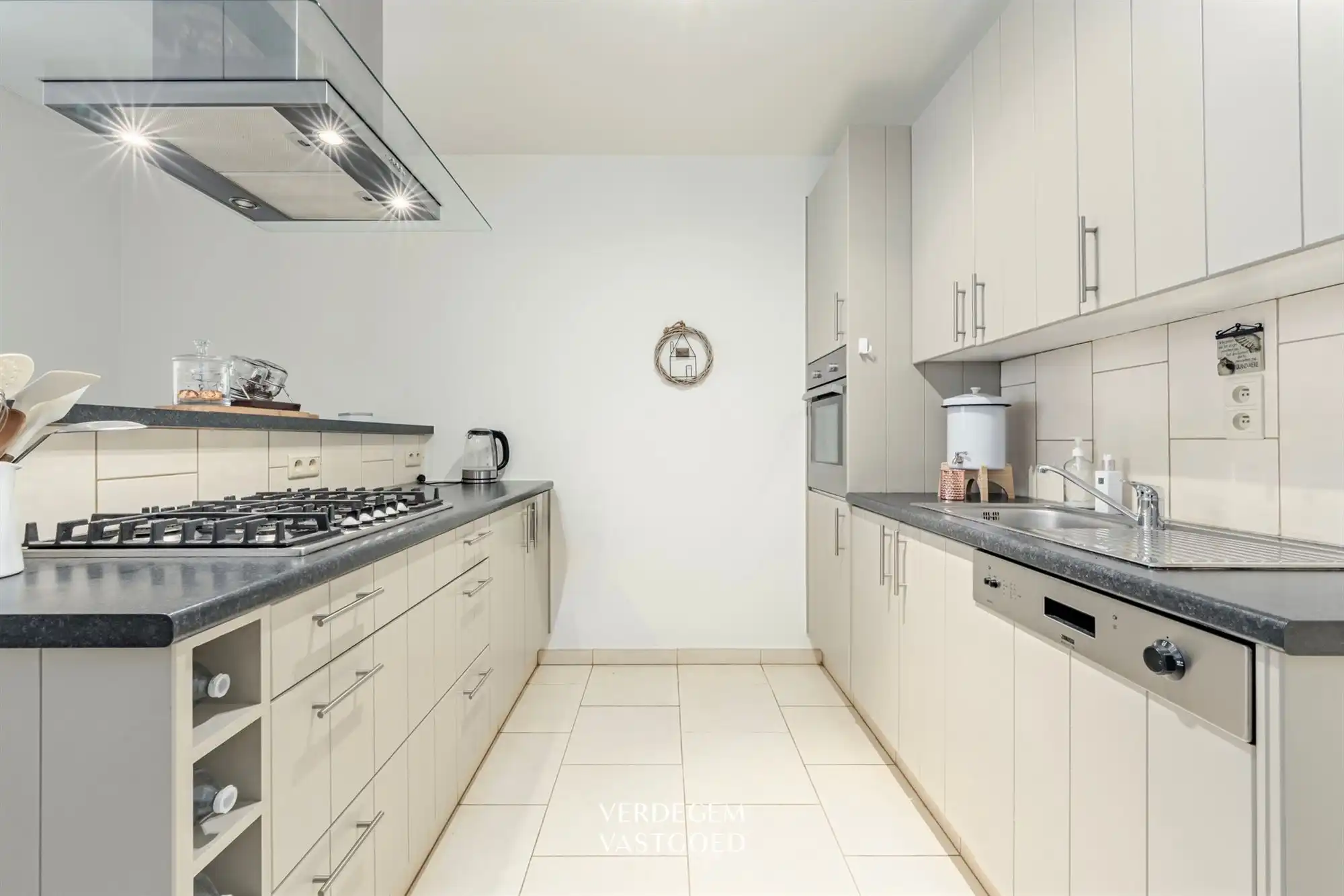 Opbrengsteigendom aan zee: 4 appartementen met duinen en park om de hoek foto 6