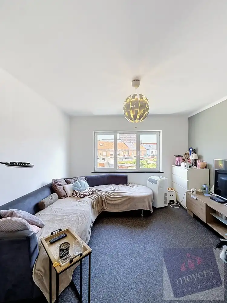 Ruime woning met garage en interessante investeringsmogelijkheden in Hasselt foto 11