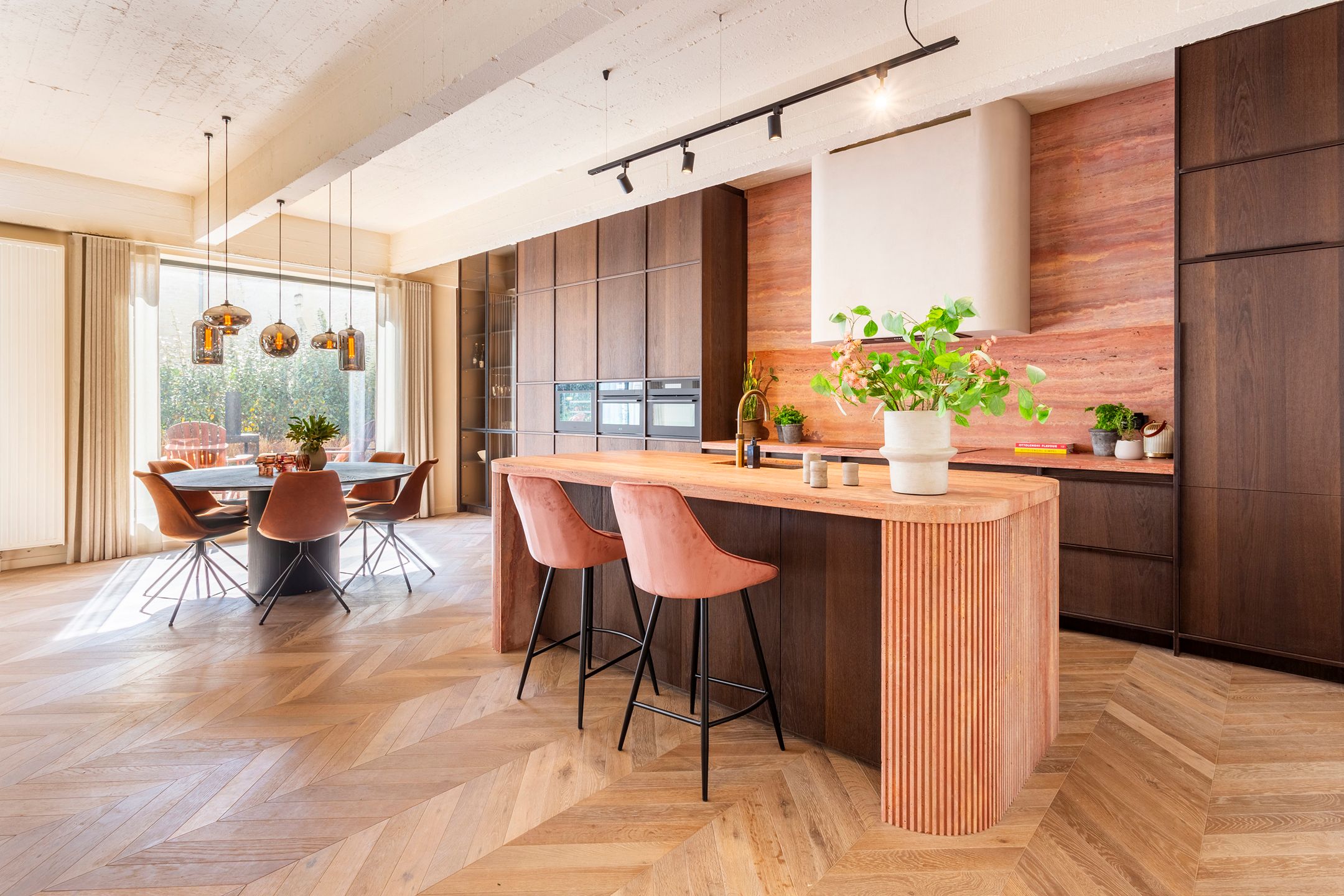 Prachtig duplex appartement op 't Zuid met tuin en parking foto {{pictureIndex}}