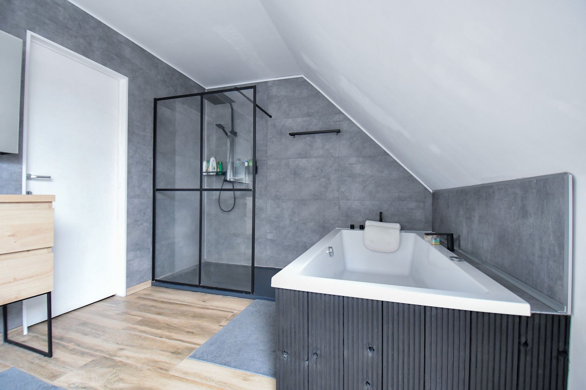 HEDENDAAGSE VILLA vlakbij het centrum van HERTSBERGE foto 15