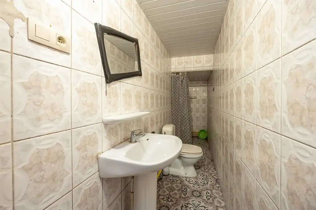 Riante te renoveren woning  foto 20