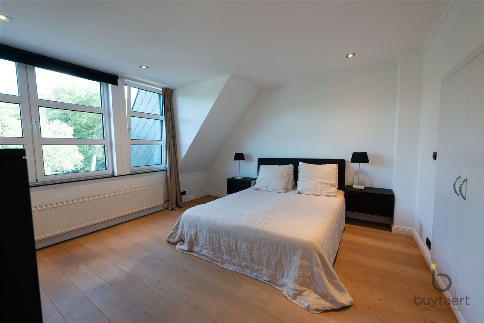 Véél ruimte, terras én tuin: lichtrijk 3 slaapkamer - triplex appartement in hartje Schilde! foto 54