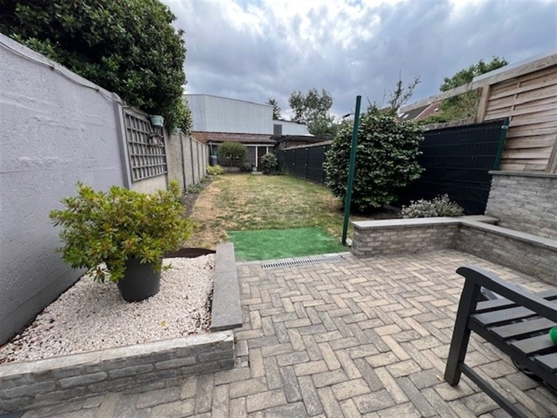 Ruime woning met 5 slpks en zonnige tuin! foto 2