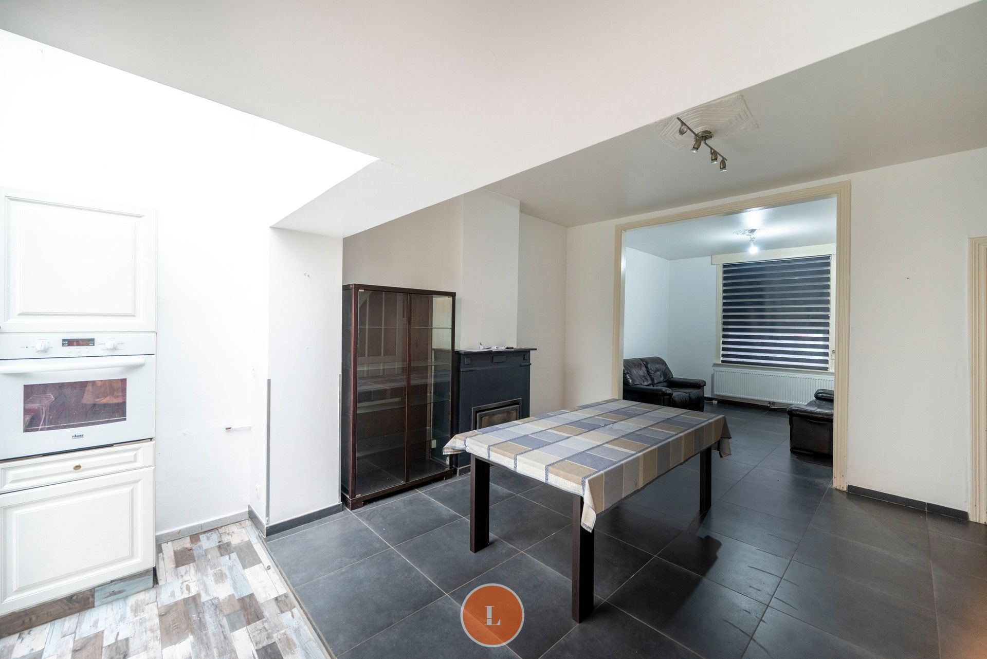 Op te frissen starterswoning met 3 slaapkamers en tuin foto 4