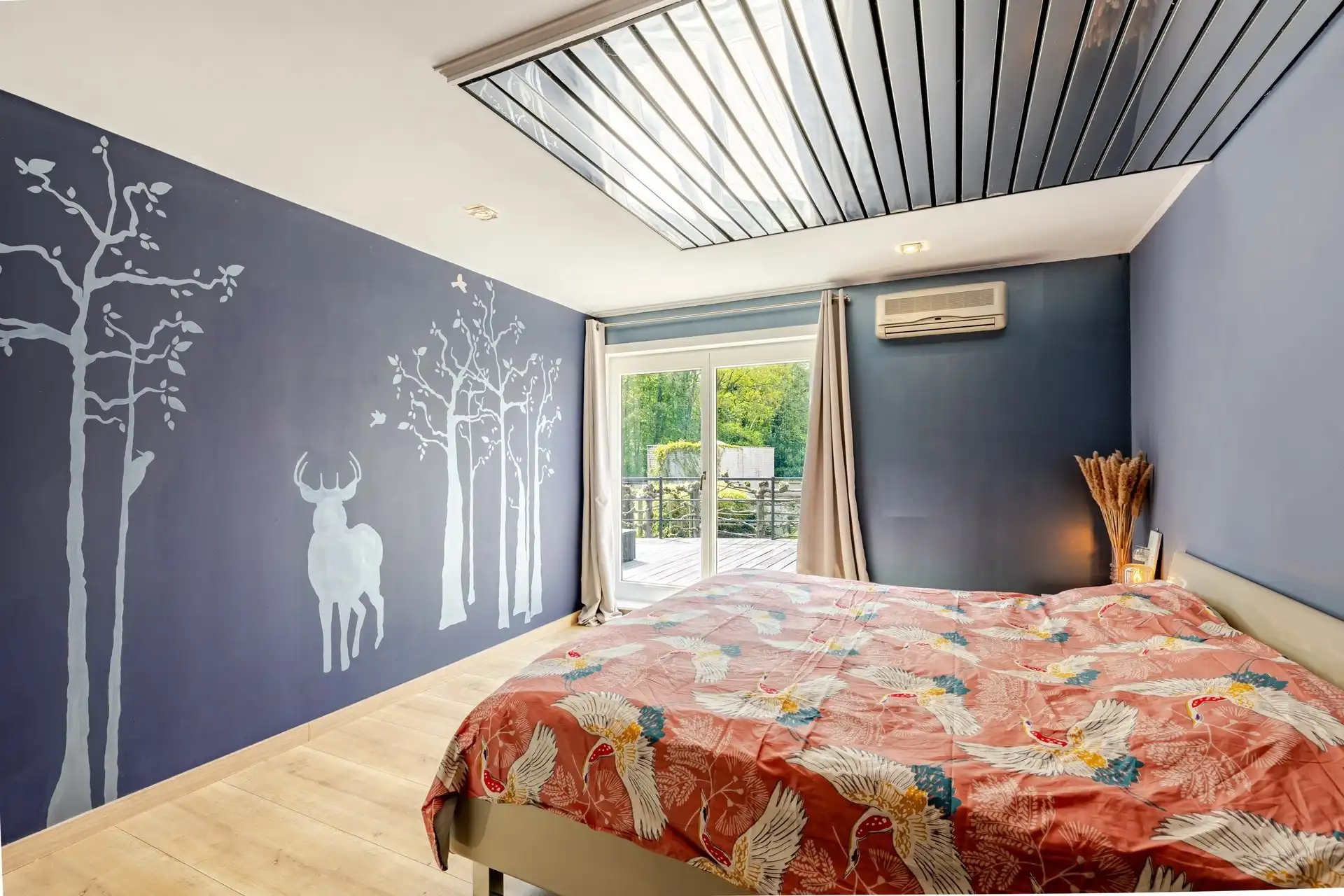 Instapklare en ruime gezinswoning met 5 slaapkamers, zonnige tuin en extra praktijk-/kantoorruimte op topligging te Aalst  foto 19