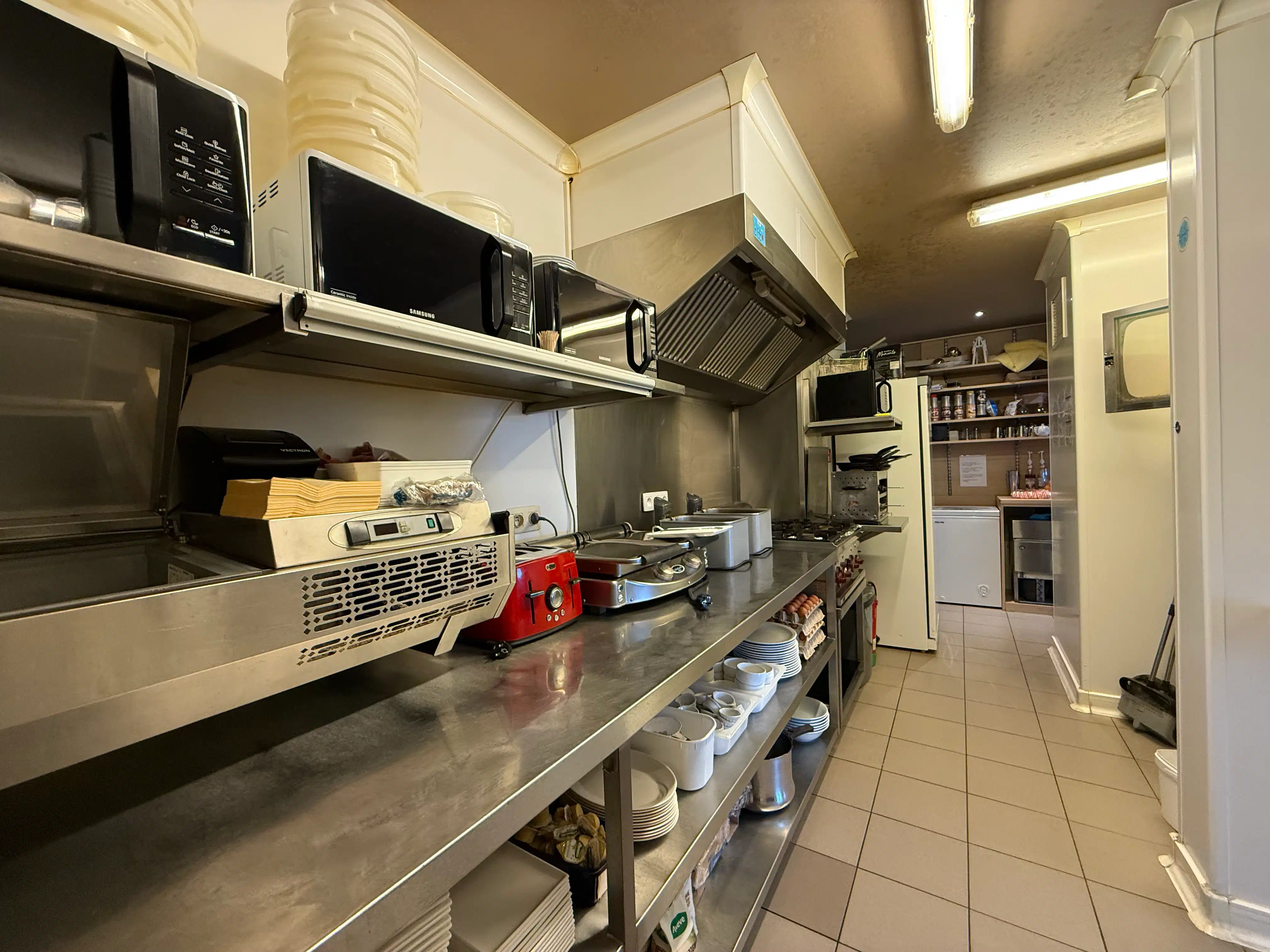 Brasserie "Aldis" op zeedijk foto 11