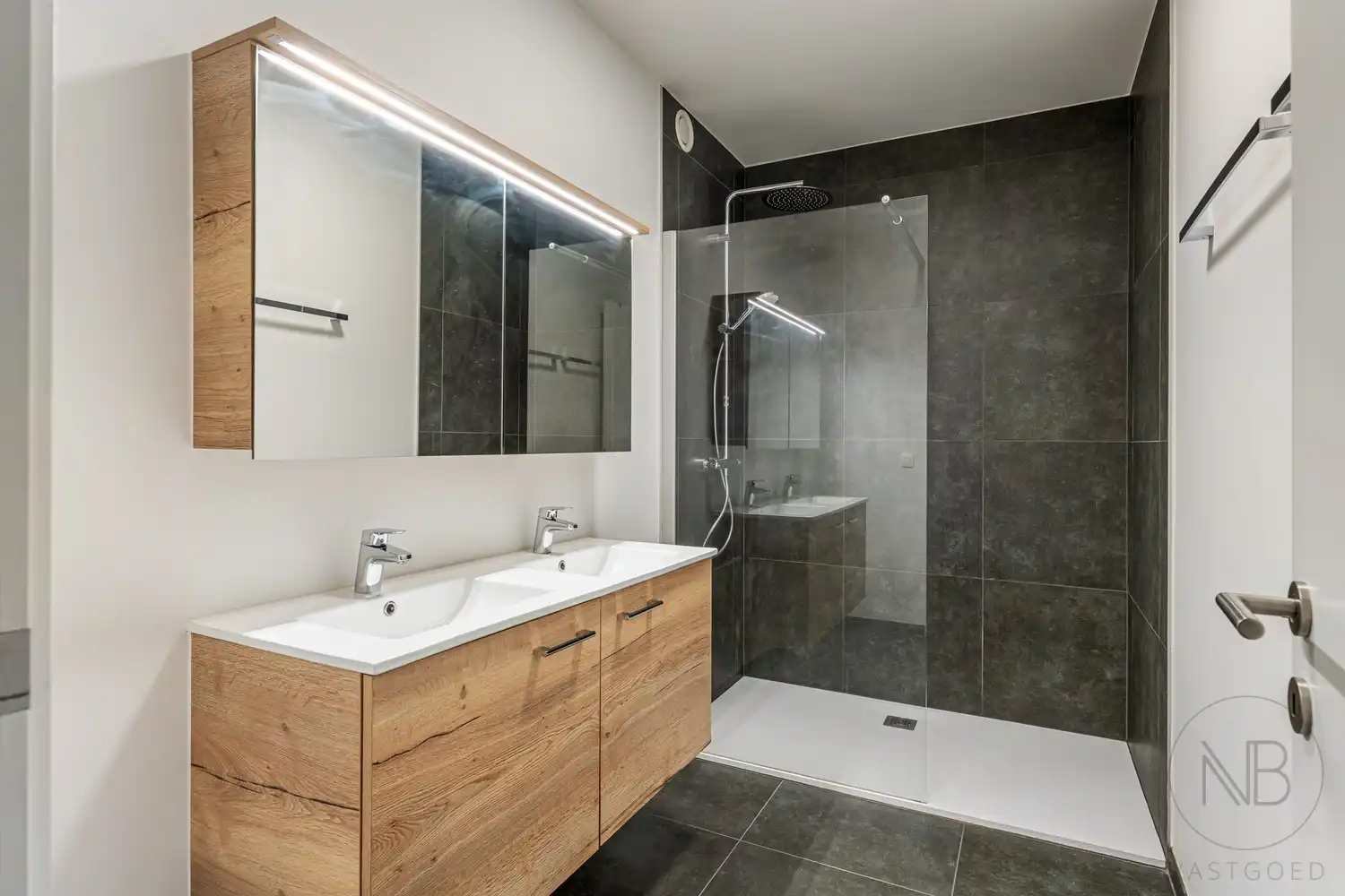 2 slaapkamer appartement Frans Bos Genk foto 16