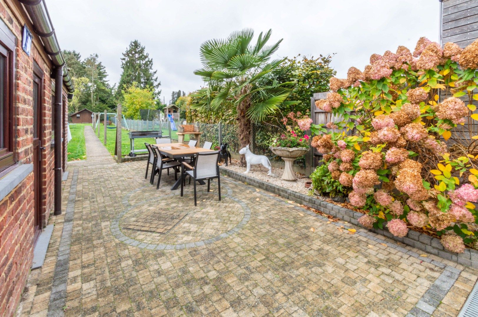 Een degelijke, goed onderhouden woning te Huizingen! foto 12