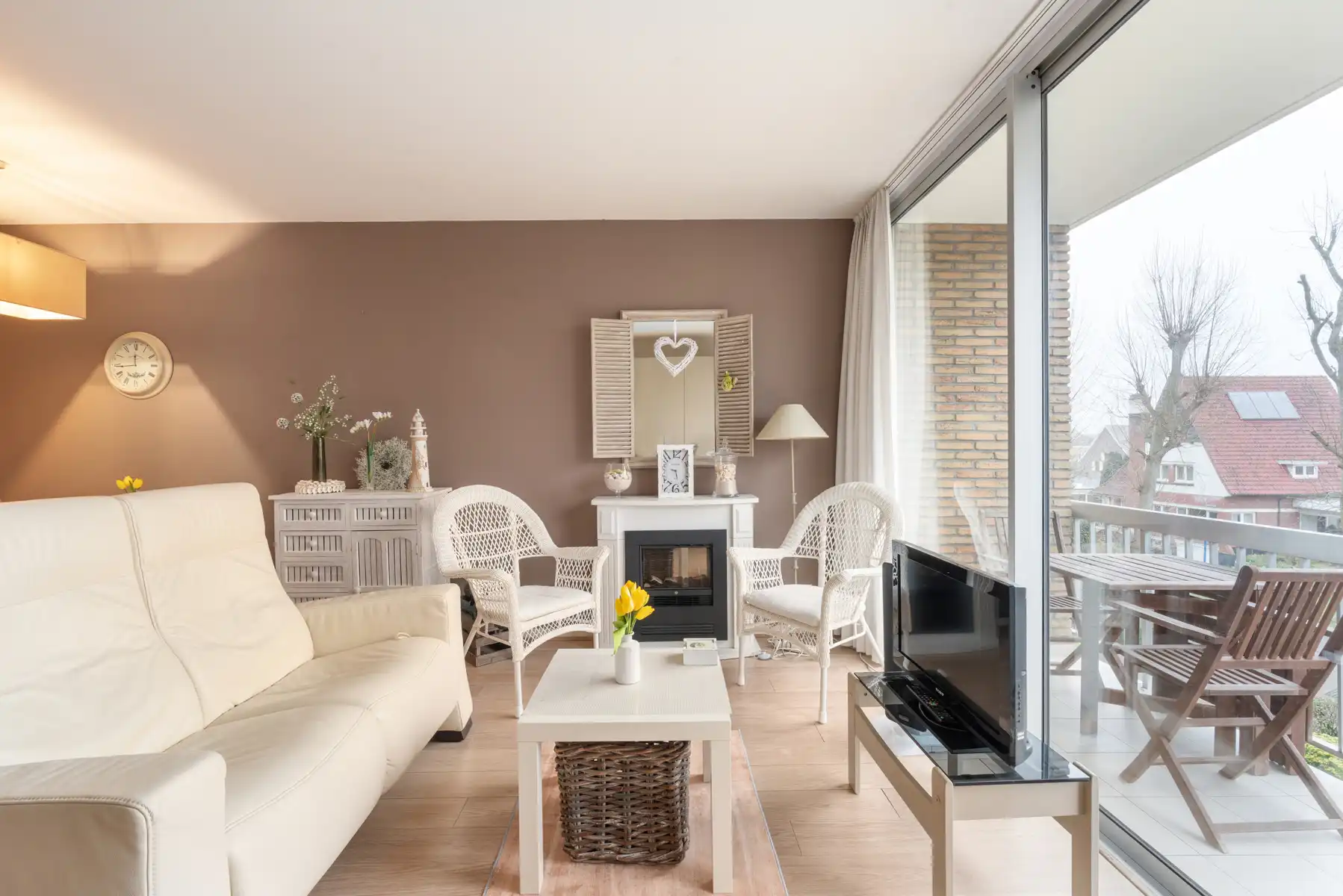 Ruime flat in een groene omgeving foto 5