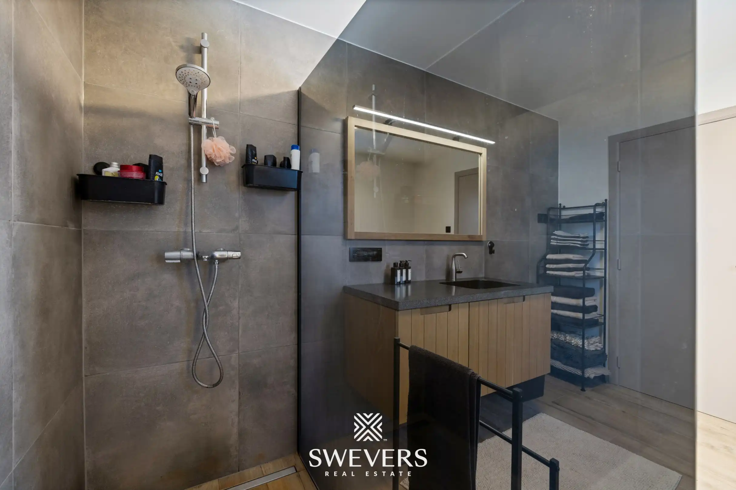 Instapklare gezinswoning met 4 slaapkamers op 9a46 in Opoeteren foto 18