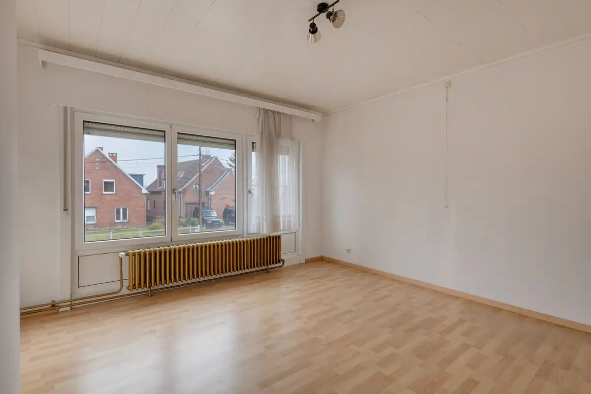 Ruime woning met 3 slaapkamers en tuin foto 20