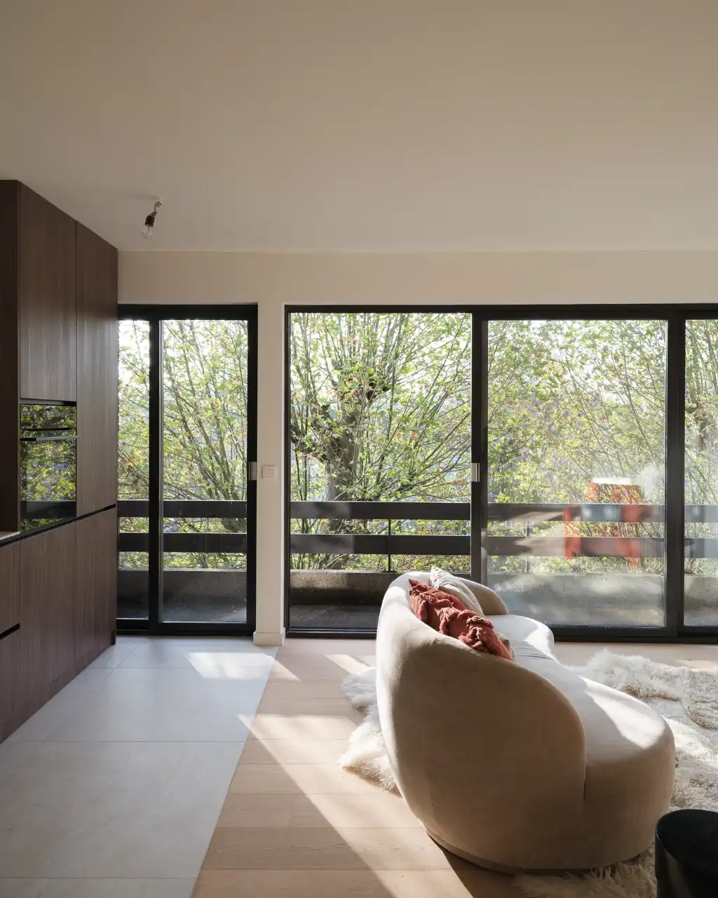 Coupure Rechts – Lichtrijk gerenoveerd éénslaapkamerappartement met terras en zicht op het water foto 6