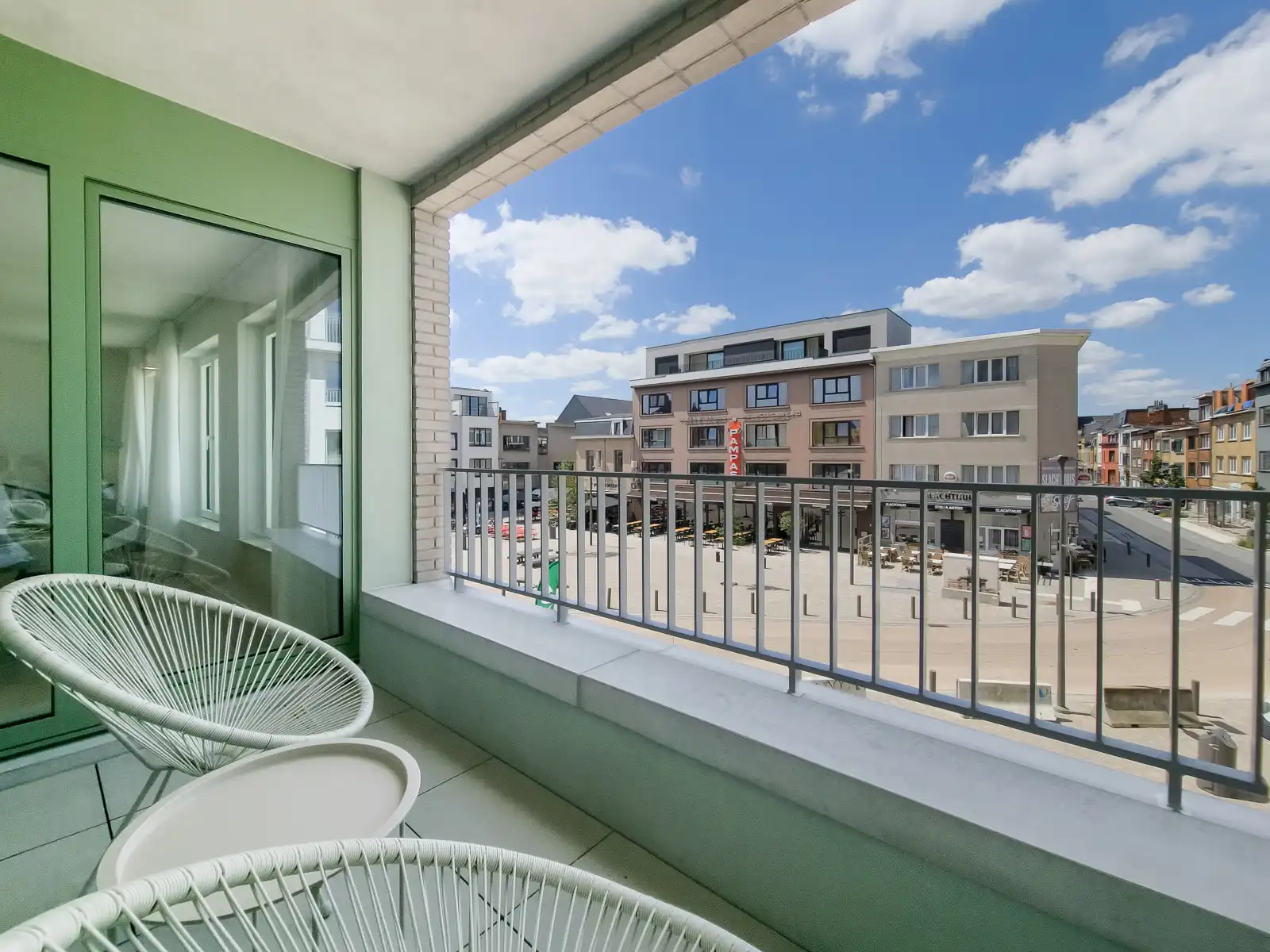 Prachtig gemeubeld 2- kamer appartement met mooi terras foto 6