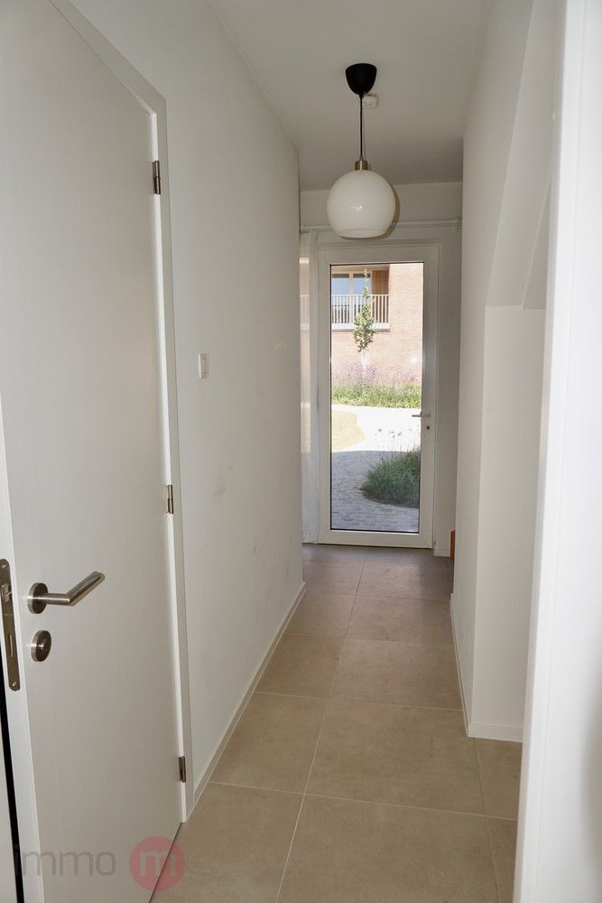 Nieuwbouwwoning te huur met 3 slaapkamers, tuin en parkeerplaats foto 10