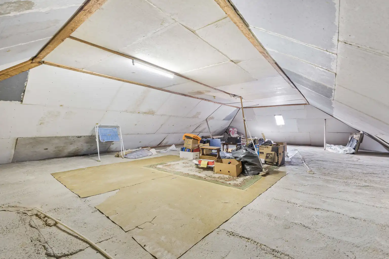 Woning met 2 slpks, zolder, volledig onderkelderd en tuin foto 22