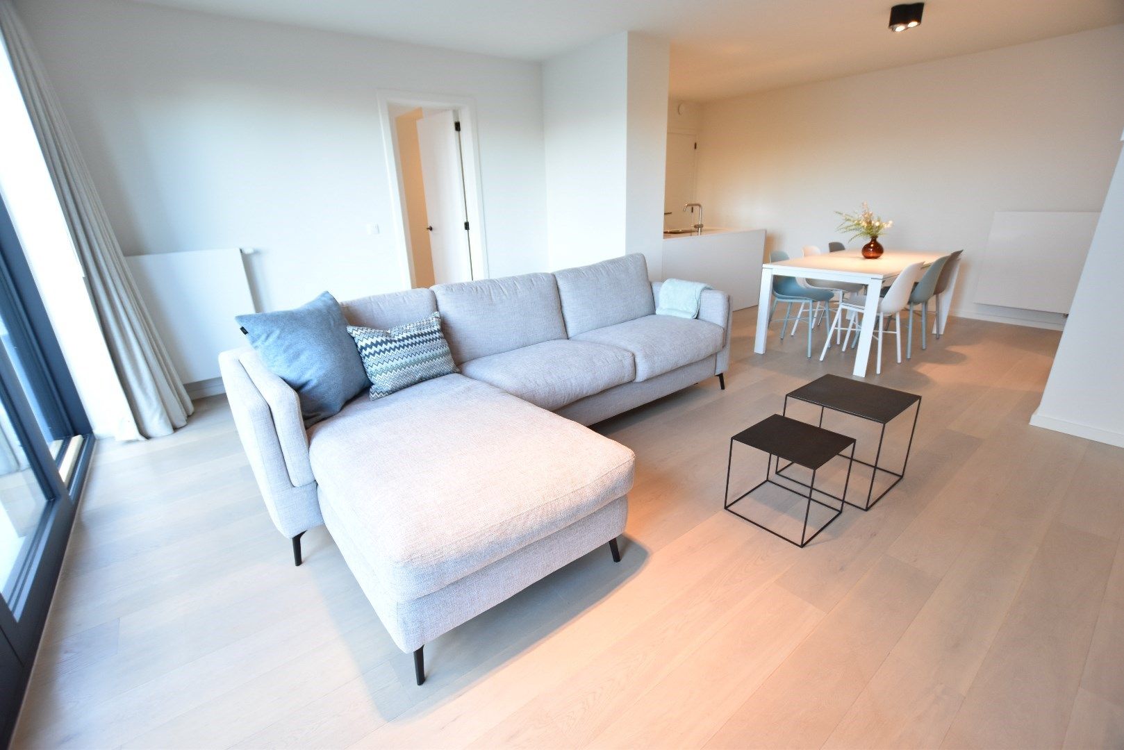 Prachtig appartement met luxueuze afwerking in Duinenwater! foto {{pictureIndex}}