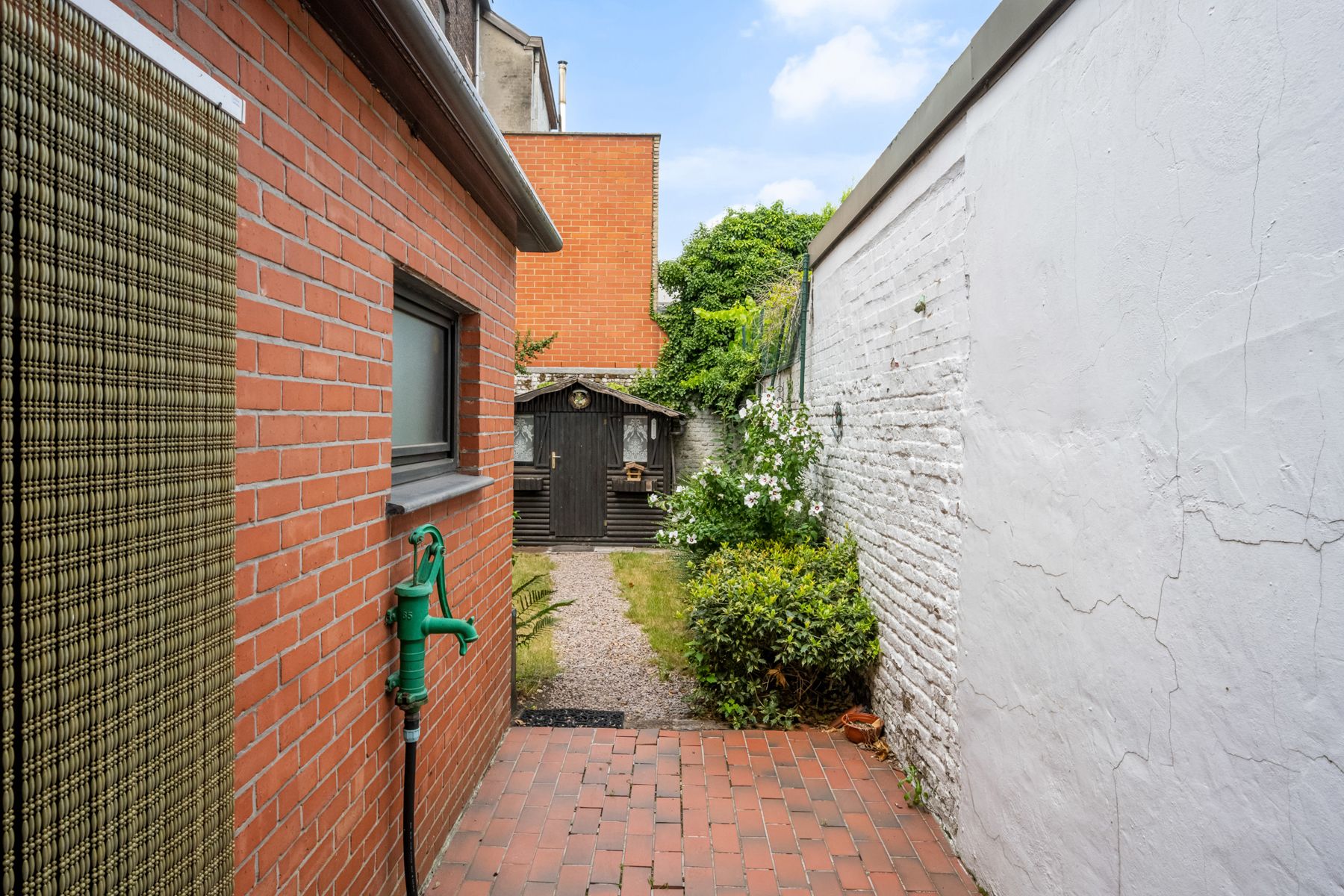 Authentieke burgerswoning met 4 slaapkamers en tuin! foto 16