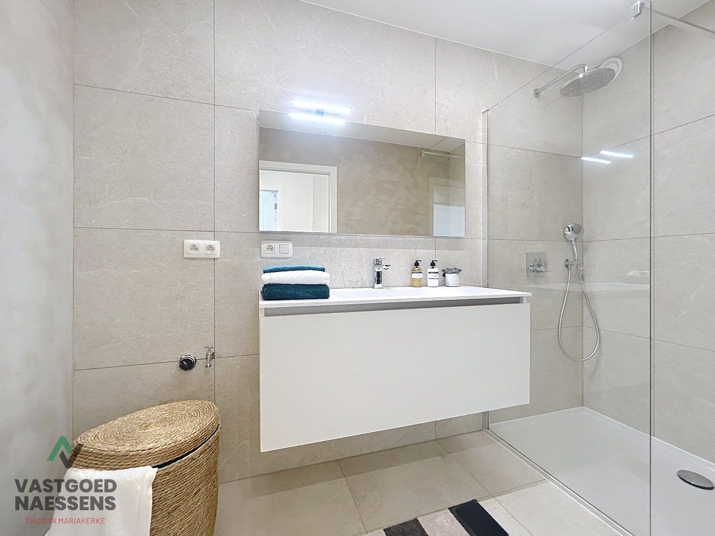 LUXUEUS GERENOVEERD 2 SLPK APP MET ZICHT OP GROEN foto 16