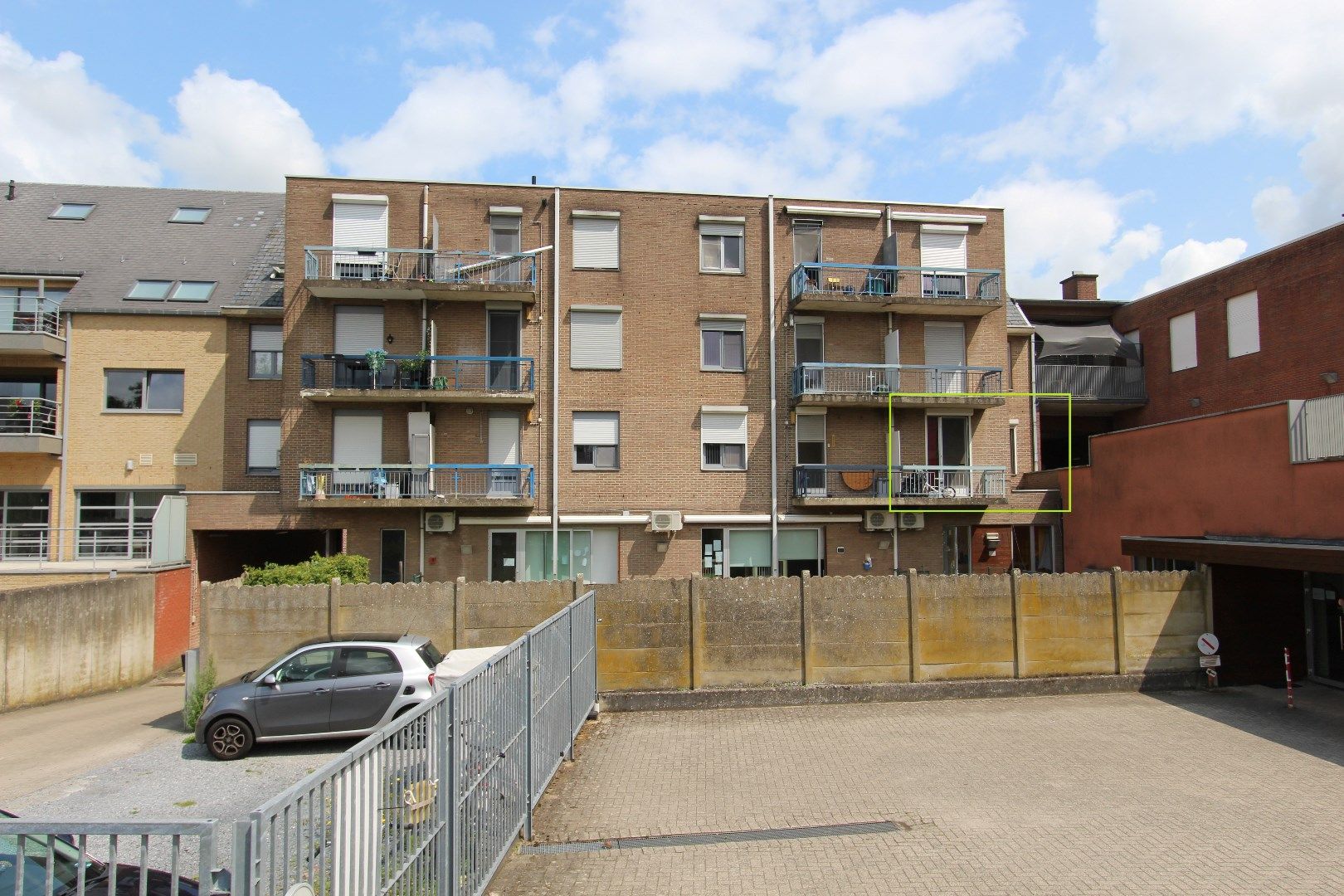 Appartement met 2 slaapkamers en privé parking - centrum Tongeren foto 11