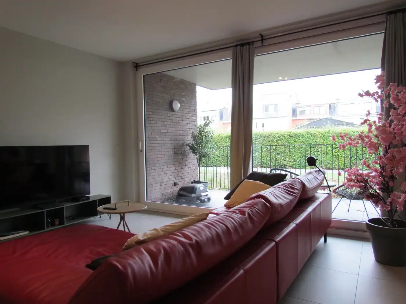 Energiezuinig appartement van 100 m² met kelder en parkeerplaats. foto 4