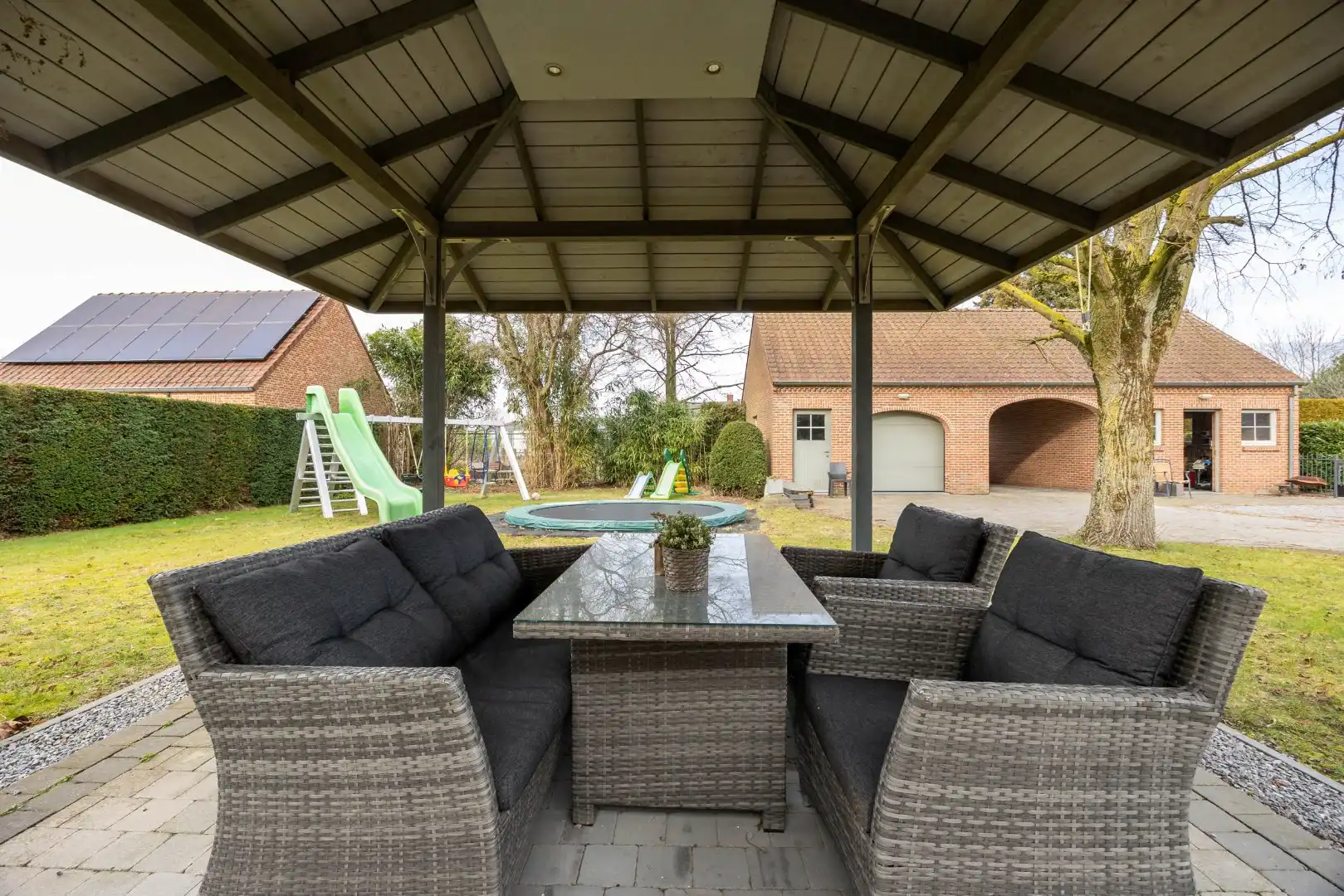 Prachtige ruime villa met naastliggende bouwgrond! foto 13