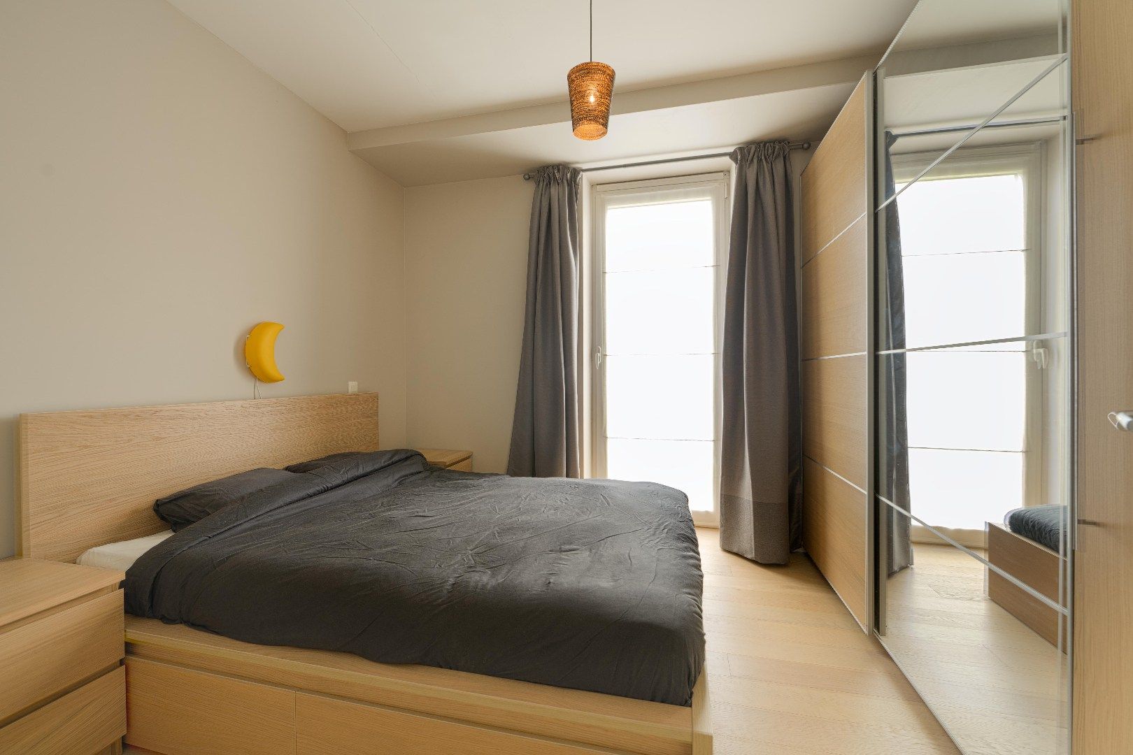 PERFECT INSTAPKLAAR GELIJKVLOERS APPARTEMENT (BJ 2016) foto 9