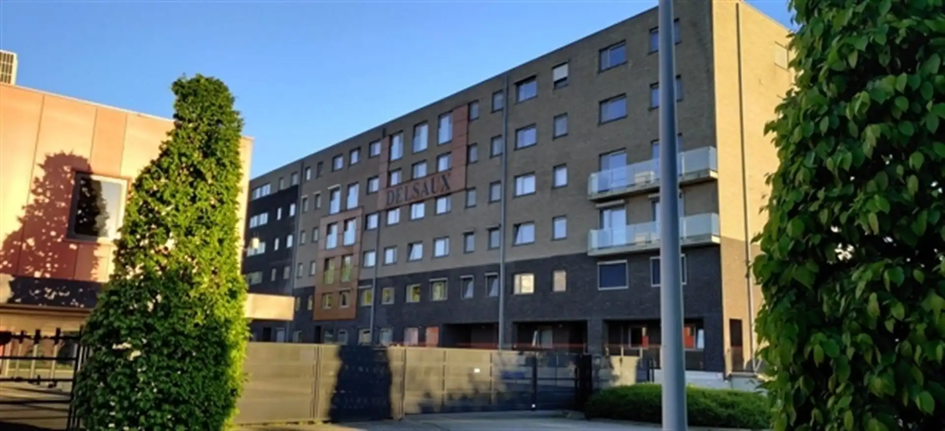 Instapklaar gelijkvloers appartement met zonnige tuin en uniek zicht op het water! foto 12