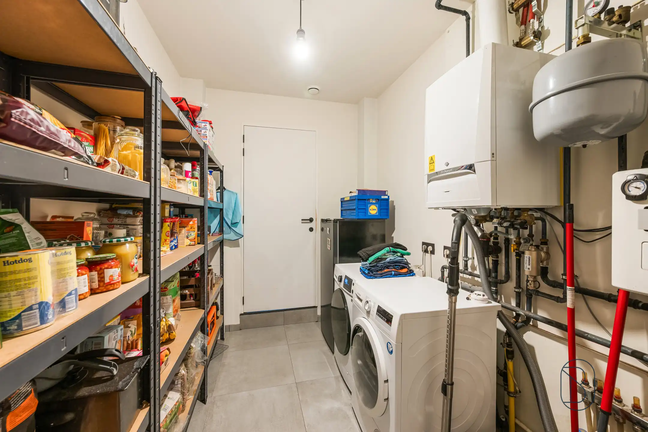 Stijlvolle nieuwbouwwoning met 3 slaapkamers, 2 badkamers en tuin Spiere foto 15